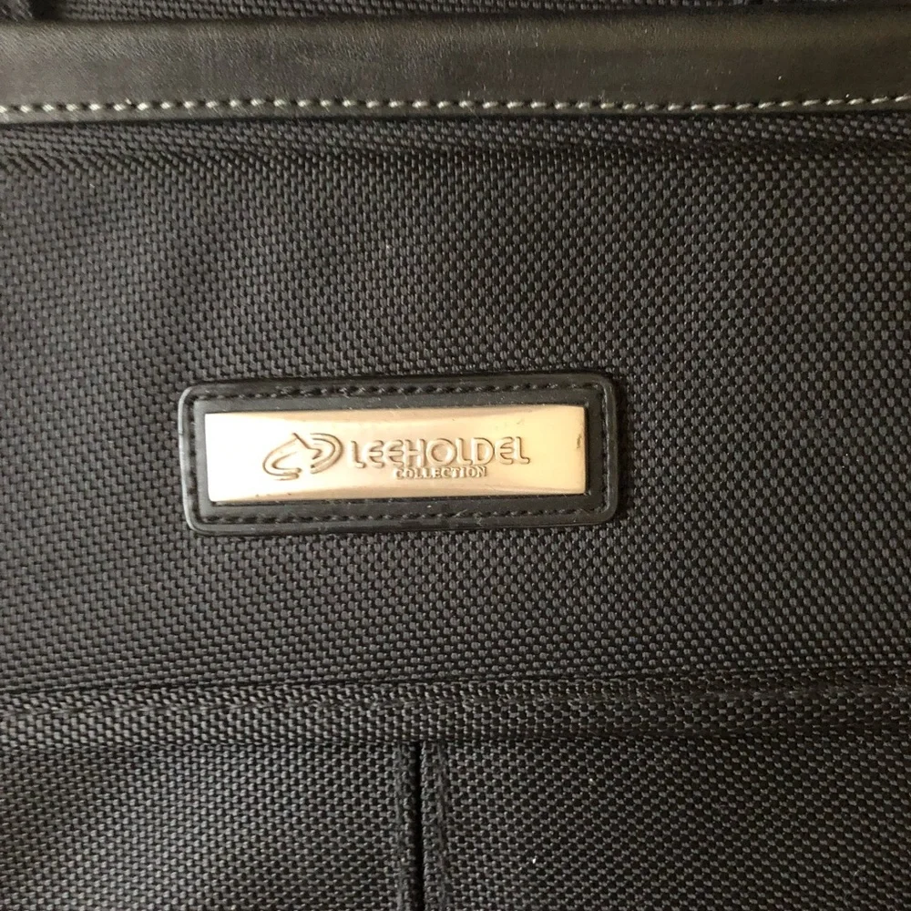 Leeholdel Collection Laptop Messenger Handheld Bag